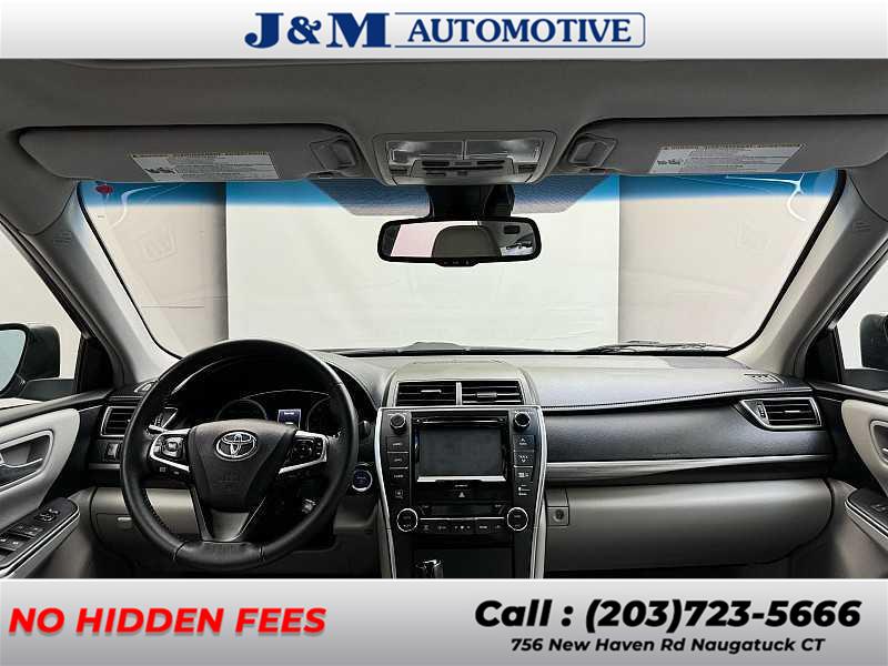 2016 Toyota Camry Hybrid XLE photo