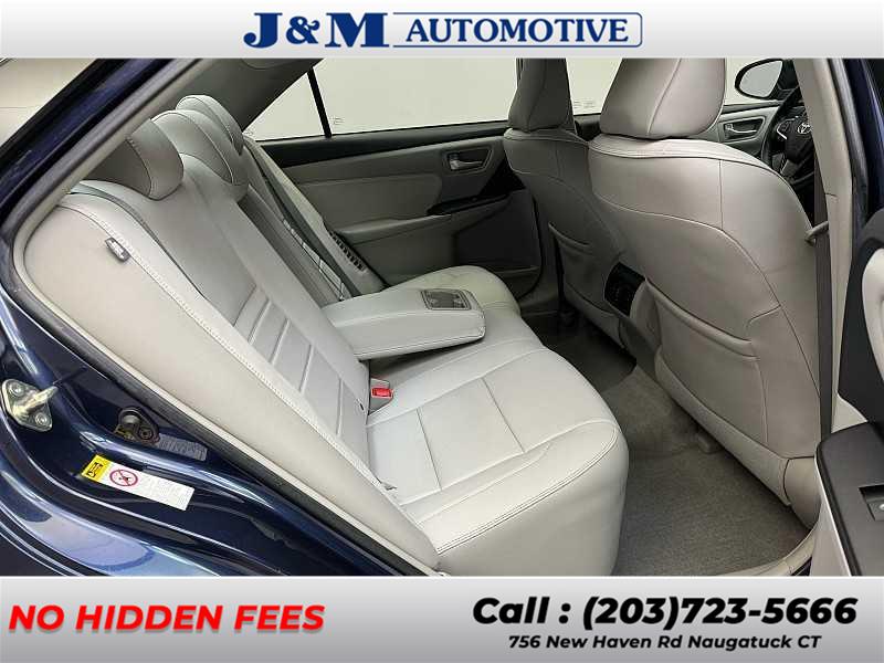 2016 Toyota Camry Hybrid XLE photo