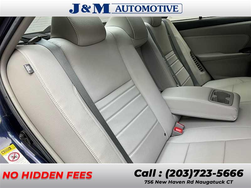 2016 Toyota Camry Hybrid XLE photo