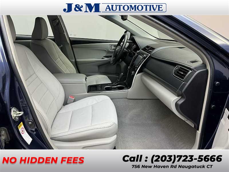 2016 Toyota Camry Hybrid XLE photo