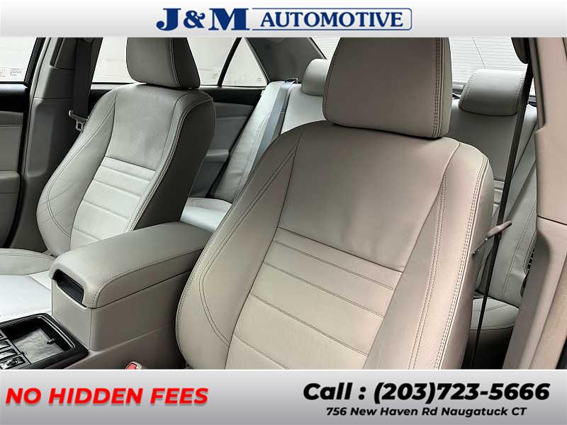 2016 Toyota Camry Hybrid XLE photo
