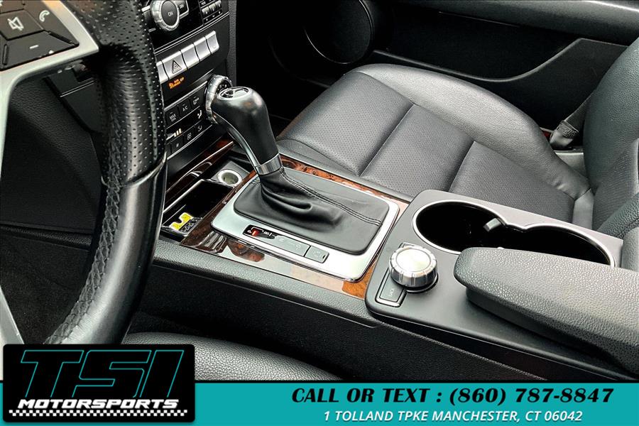 2012 Mercedes-Benz C-Class C300 4MATIC Luxury photo