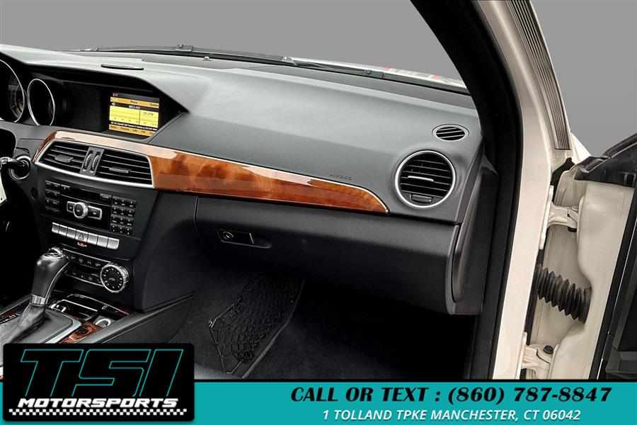 2012 Mercedes-Benz C-Class C300 4MATIC Luxury photo