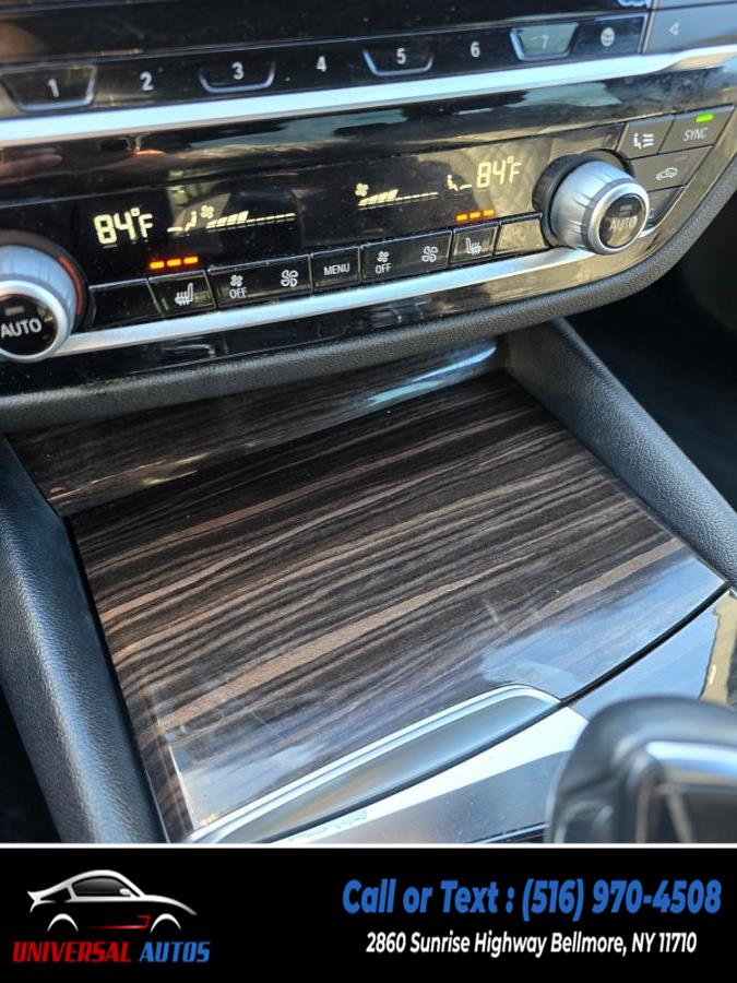 2021 BMW 5-Series 530i xDrive Sedan photo