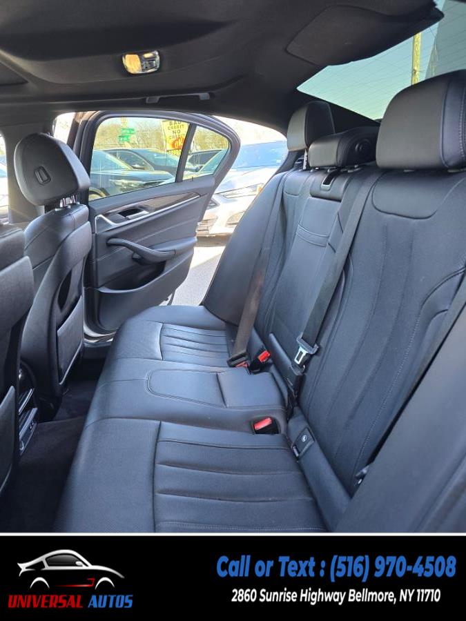 2021 BMW 5-Series 530i xDrive Sedan photo