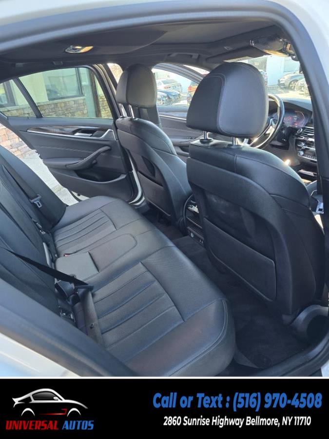 2021 BMW 5-Series 530i xDrive Sedan photo