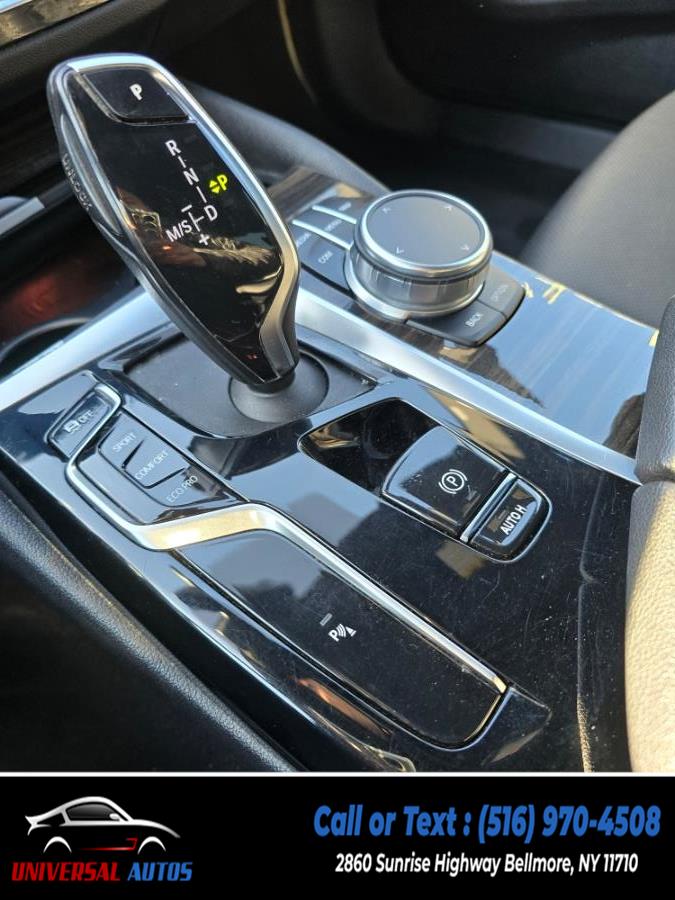 2021 BMW 5-Series 530i xDrive Sedan photo
