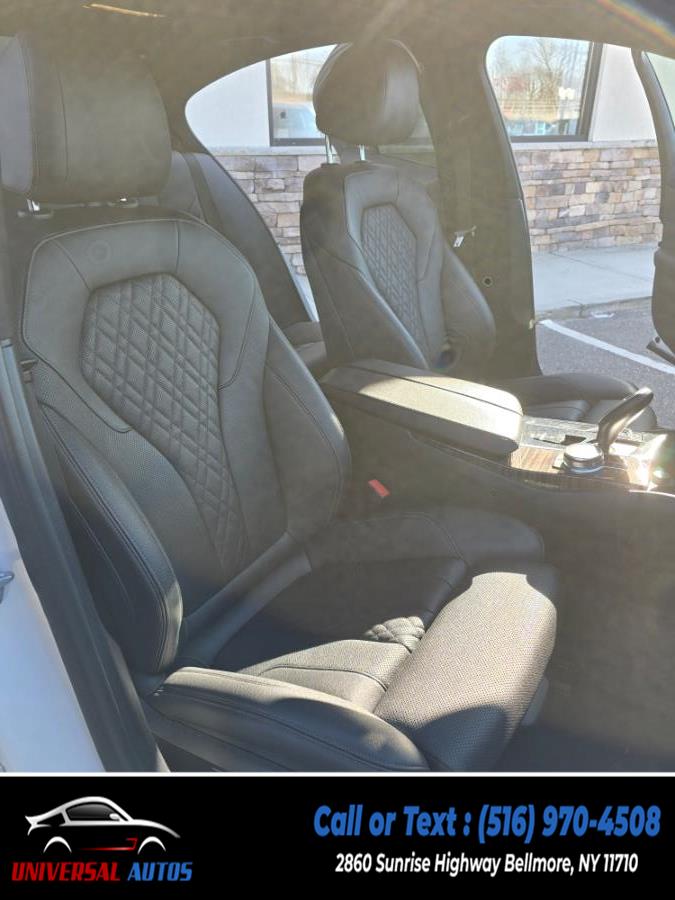 2021 BMW 5-Series 530i xDrive Sedan photo