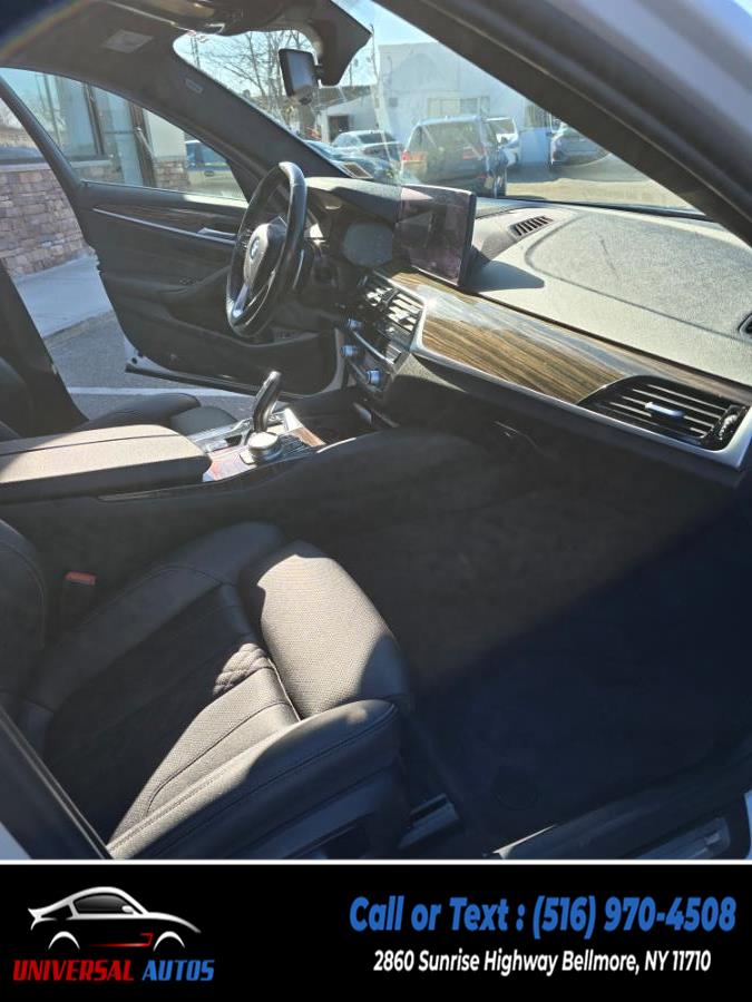 2021 BMW 5-Series 530i xDrive Sedan photo