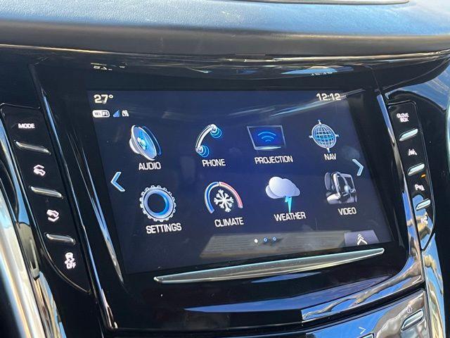 2020 Cadillac Escalade Platinum Edition photo