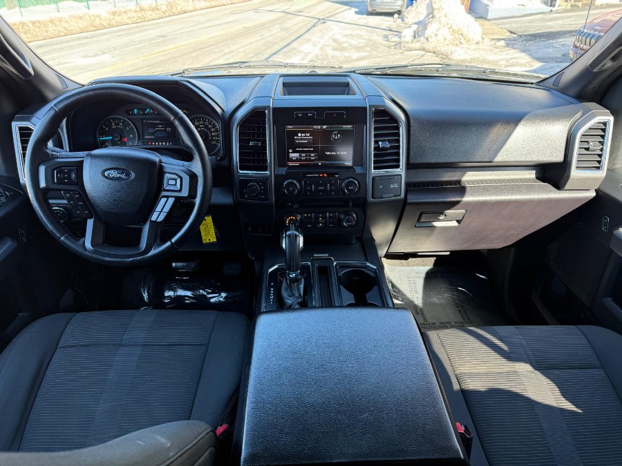 2015 Ford F-150 XLT Crew Cab 4x4 photo