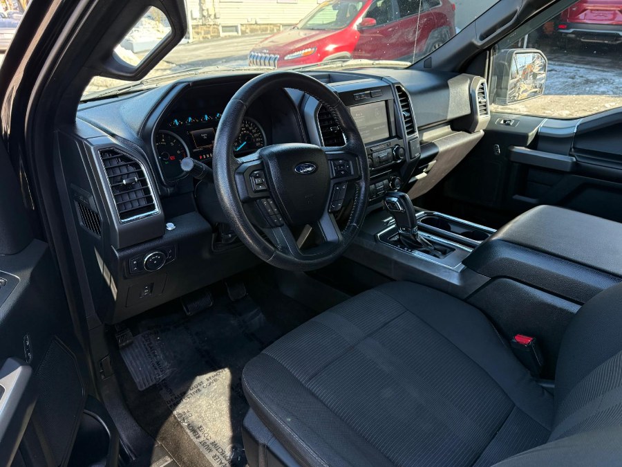2015 Ford F-150 XLT Crew Cab 4x4 photo