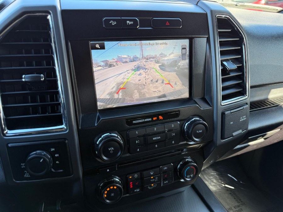 2015 Ford F-150 XLT Crew Cab 4x4 photo