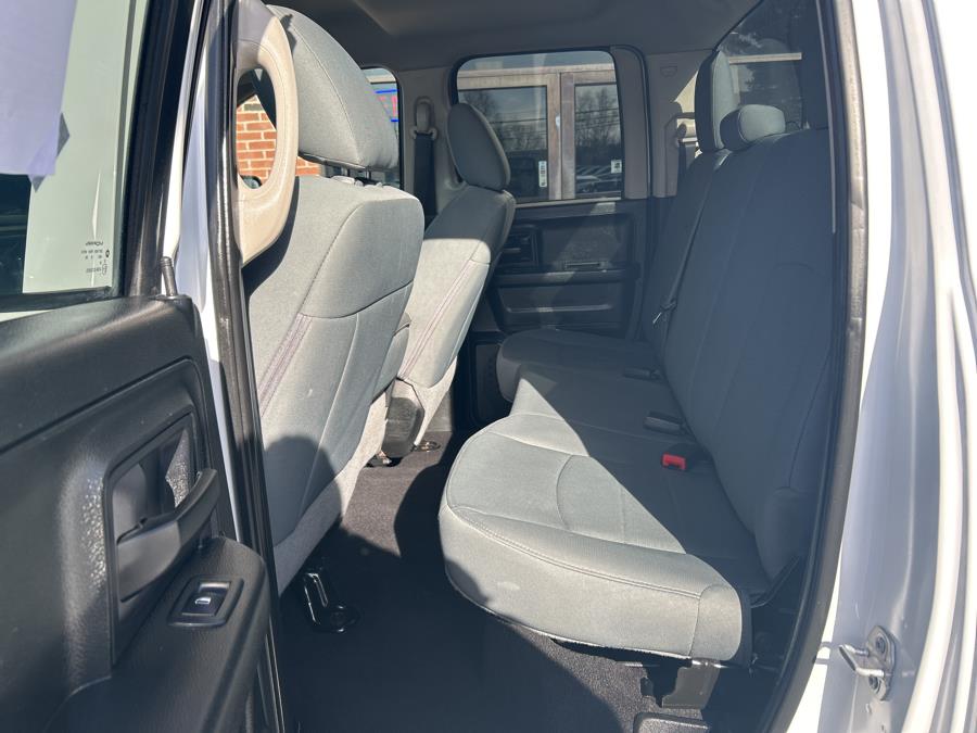 2018 RAM 1500 Express 4x4 Quad Cab 6''4