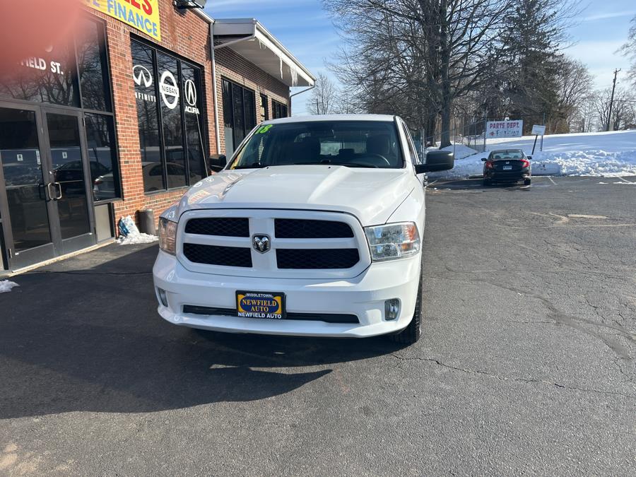 2018 RAM 1500 Express 4x4 Quad Cab 6''4