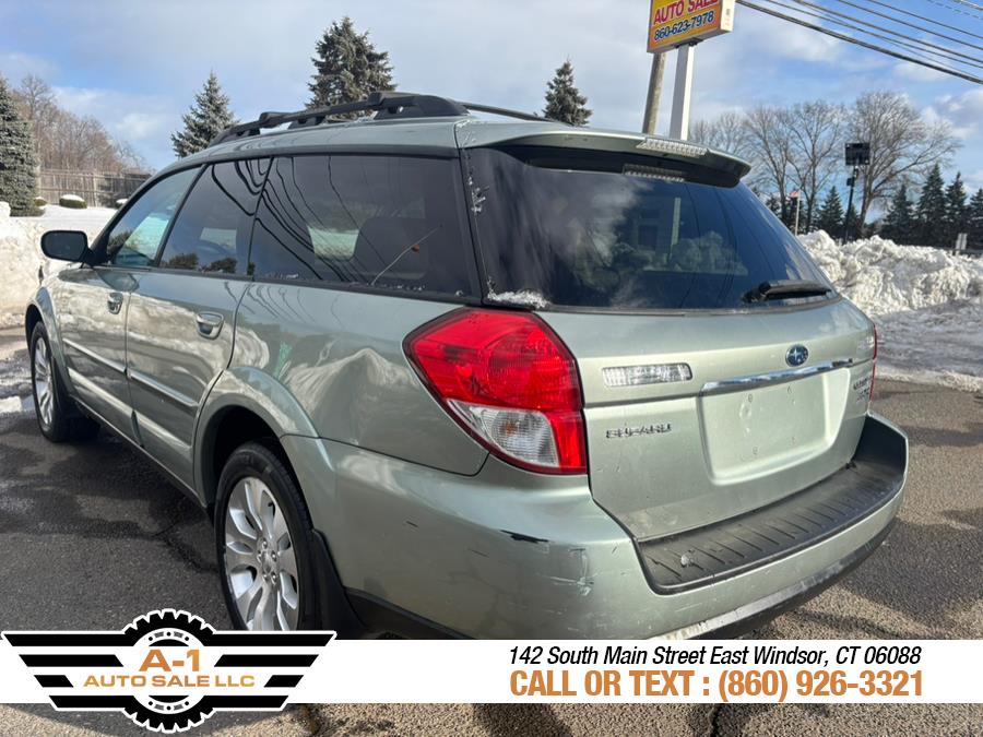 2009 Subaru Outback 2.5i Limited photo