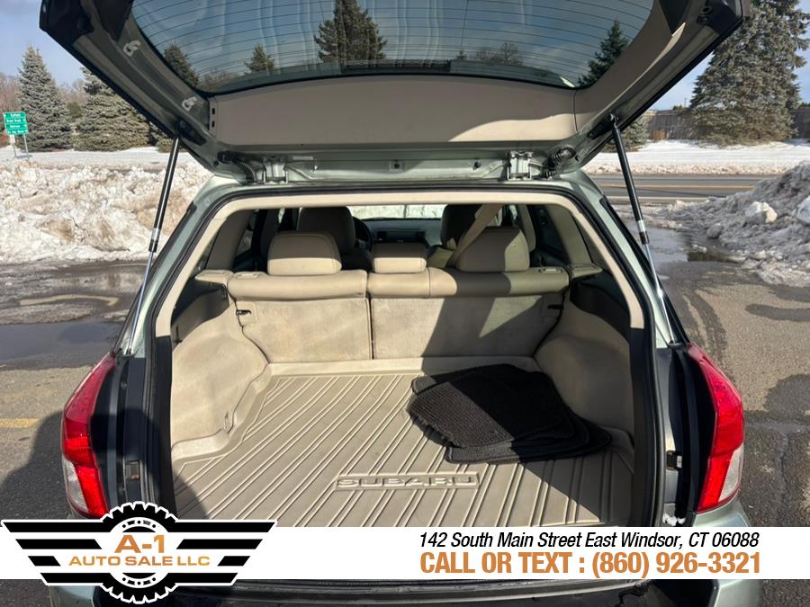 2009 Subaru Outback 2.5i Limited photo