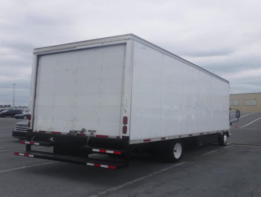 2018 Isuzu NPR HD 24FT BOX TRUCK NO CDL photo