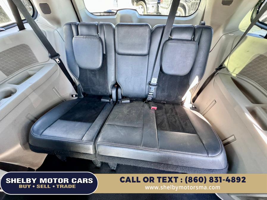 2014 Dodge Grand Caravan SXT photo