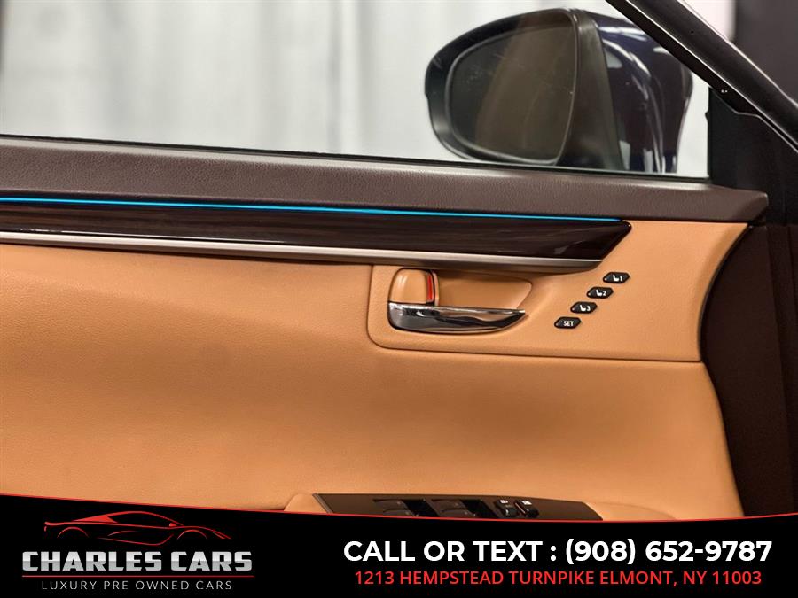 2017 Lexus ES 350 photo
