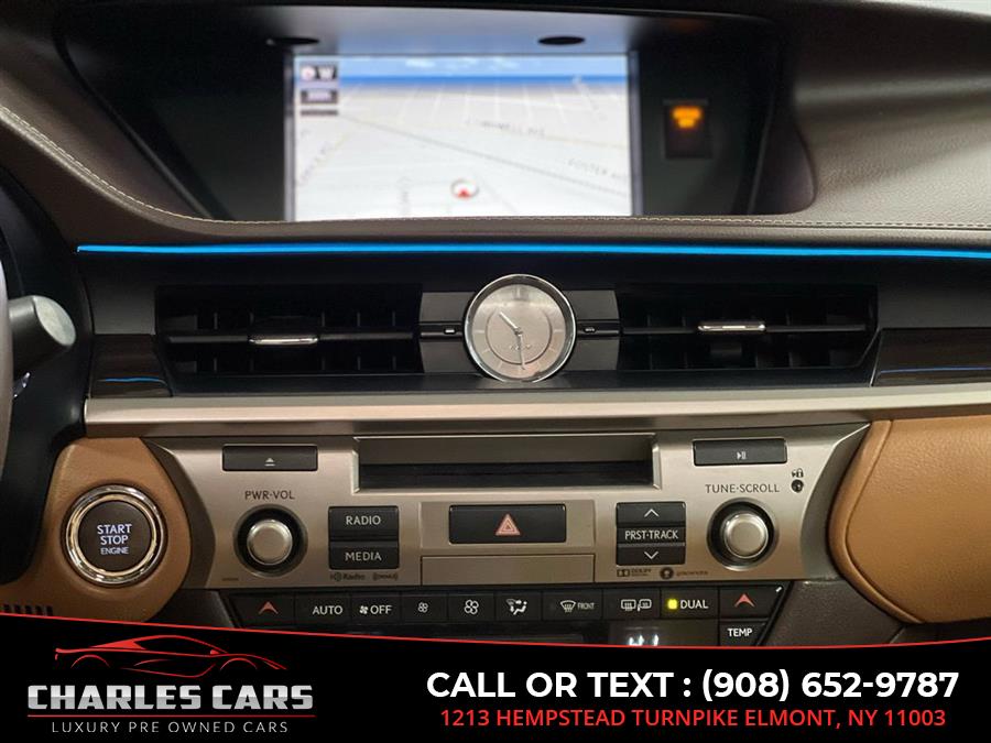 2017 Lexus ES 350 photo