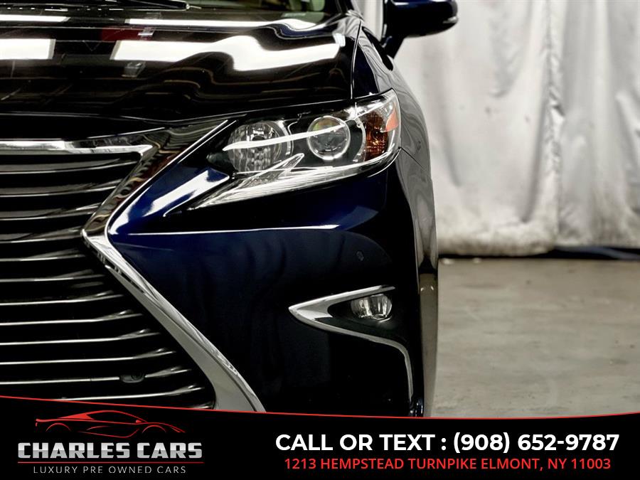 2017 Lexus ES 350 photo