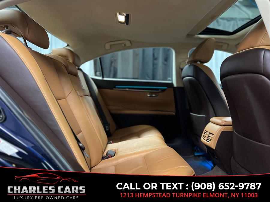 2017 Lexus ES 350 photo