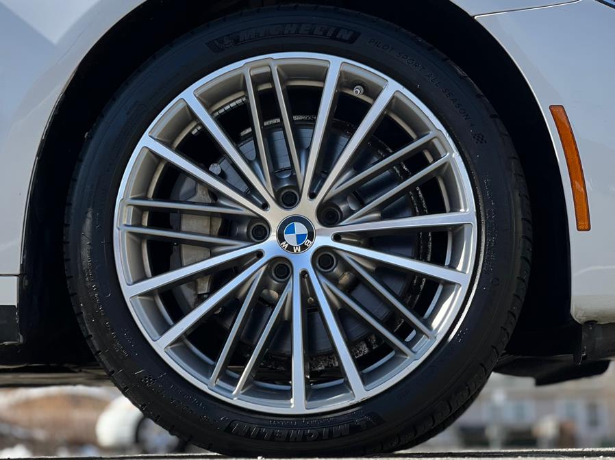 2020 BMW 5-Series 530i xDrive Sedan photo