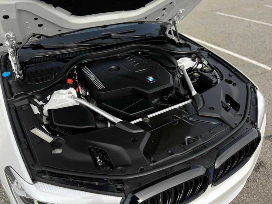 2020 BMW 5-Series 530i xDrive Sedan photo