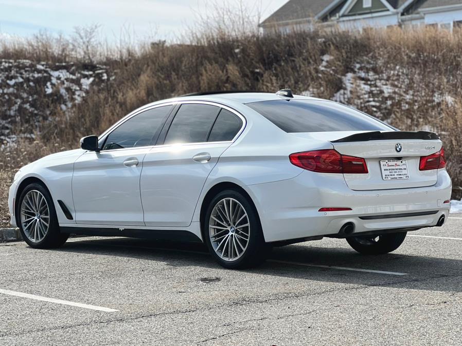 2020 BMW 5-Series 530i xDrive Sedan photo
