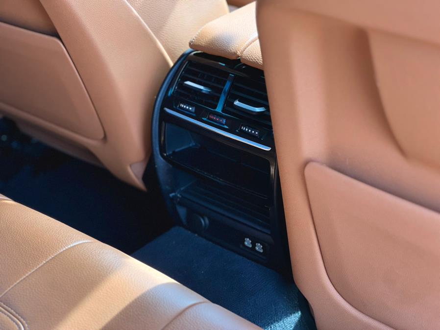 2020 BMW 5-Series 530i xDrive Sedan photo
