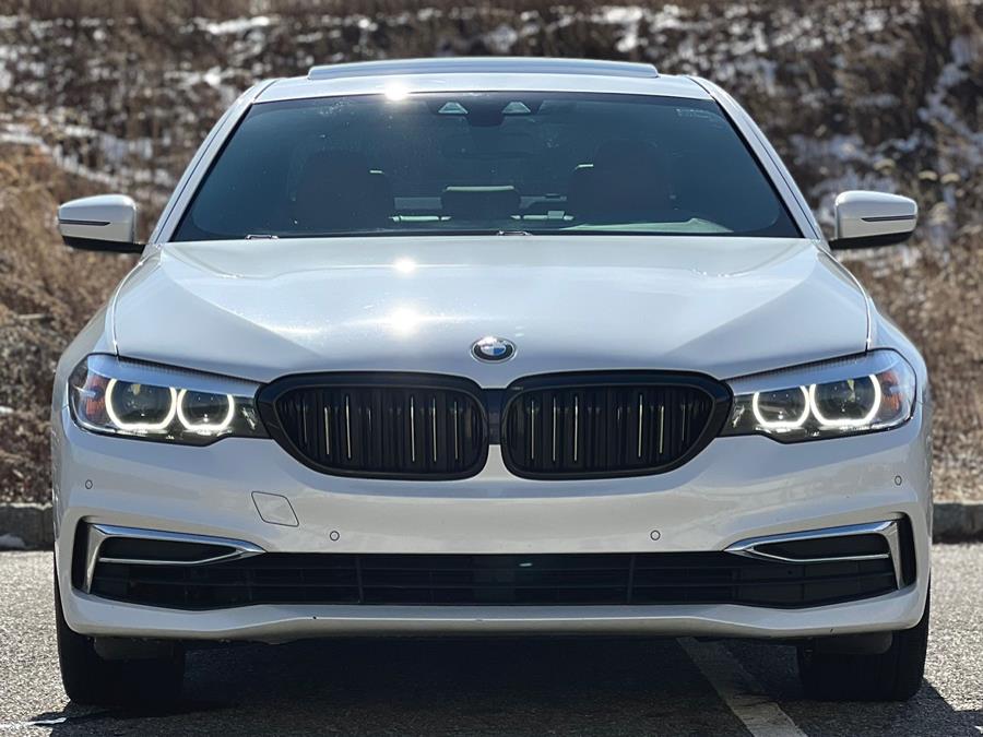 2020 BMW 5-Series 530i xDrive Sedan photo