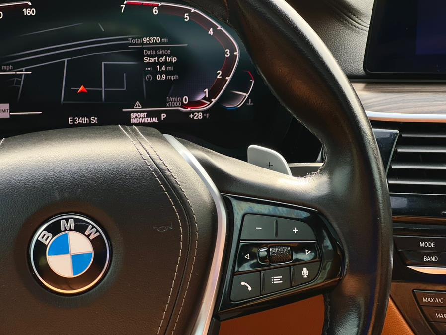 2020 BMW 5-Series 530i xDrive Sedan photo