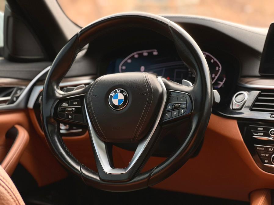 2020 BMW 5-Series 530i xDrive Sedan photo