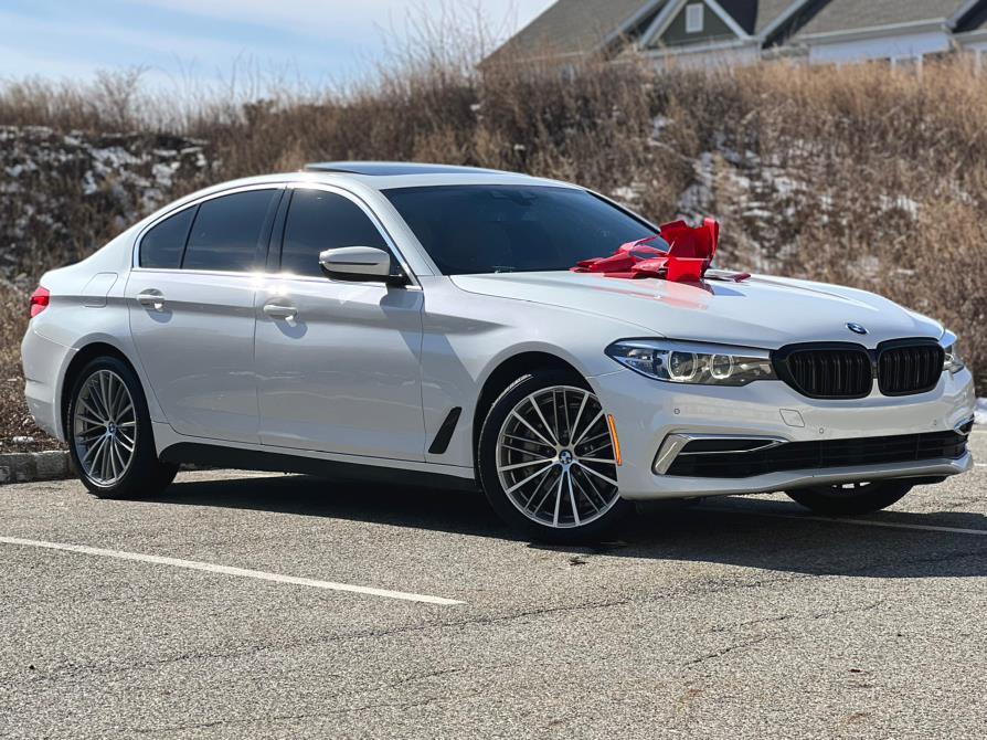 2020 BMW 5-Series 530i xDrive Sedan photo