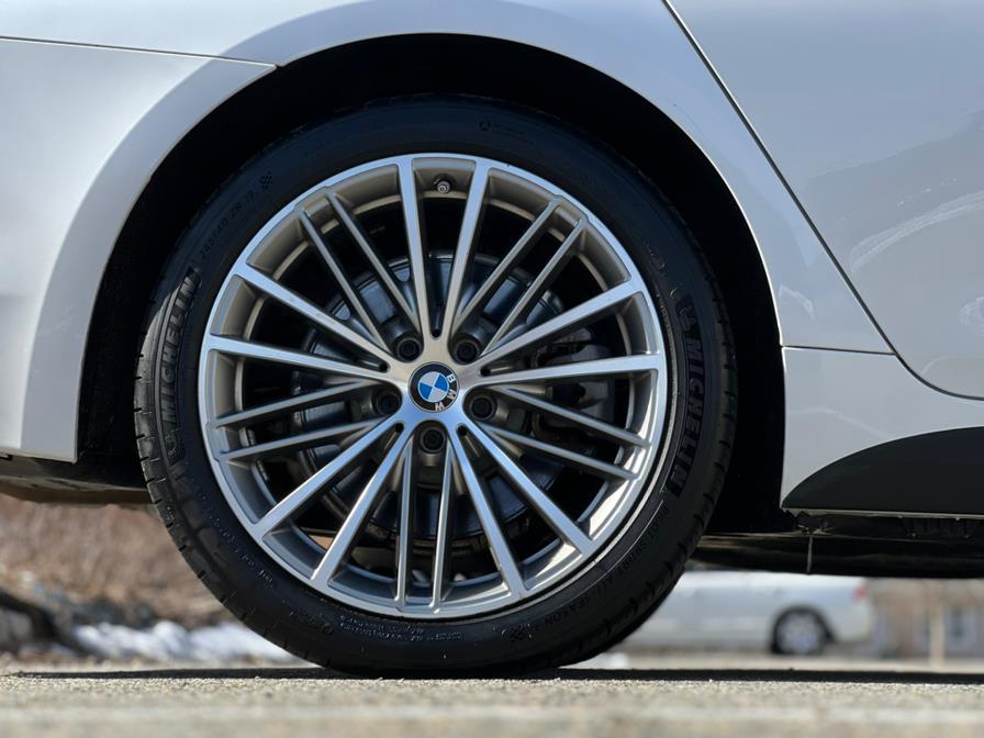 2020 BMW 5-Series 530i xDrive Sedan photo
