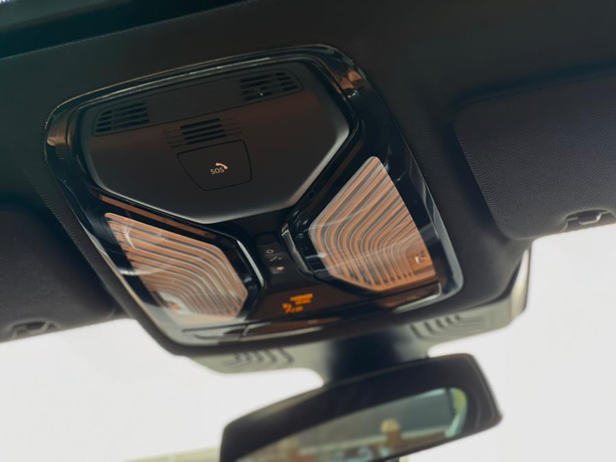 2020 BMW 5-Series 530i xDrive Sedan photo