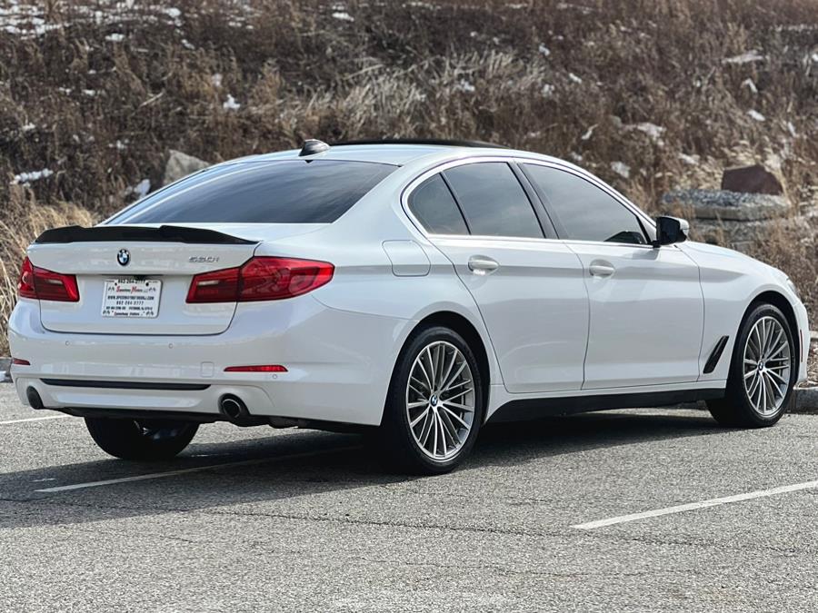 2020 BMW 5-Series 530i xDrive Sedan photo
