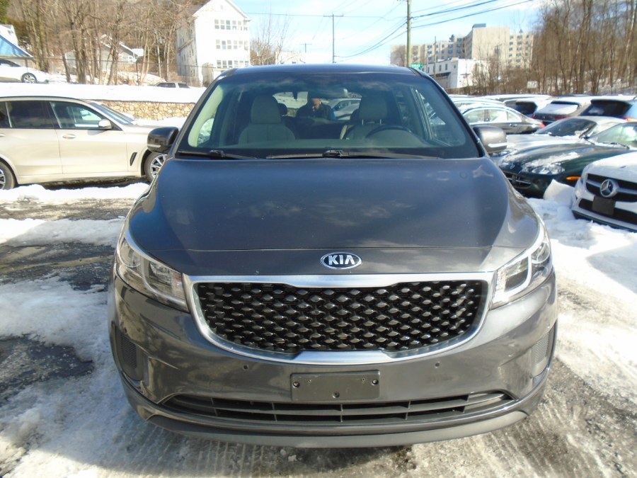 2017 Kia Sedona LX FWD photo