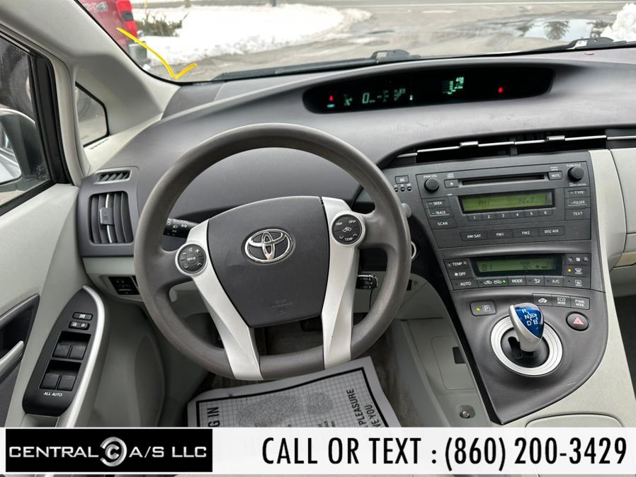 2010 Toyota Prius II photo