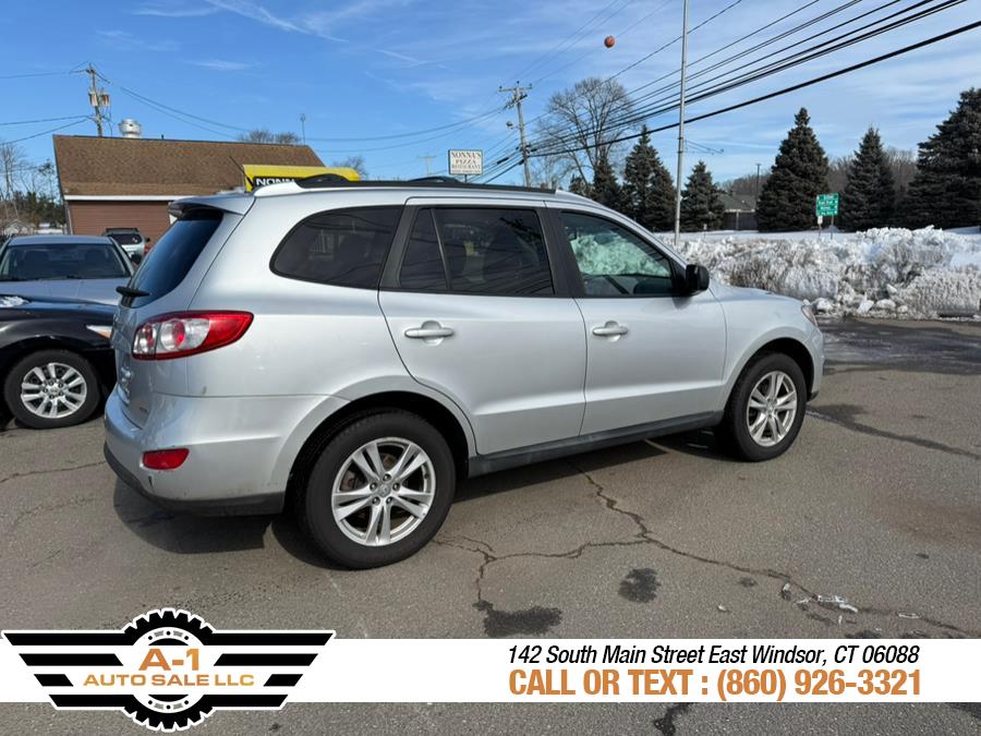2012 Hyundai Santa Fe SE photo