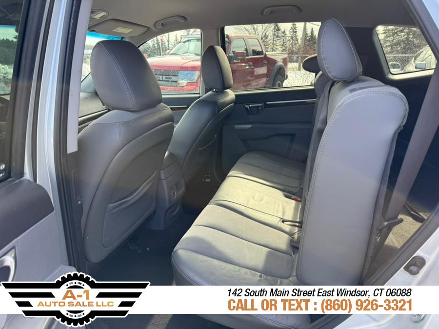 2012 Hyundai Santa Fe SE photo