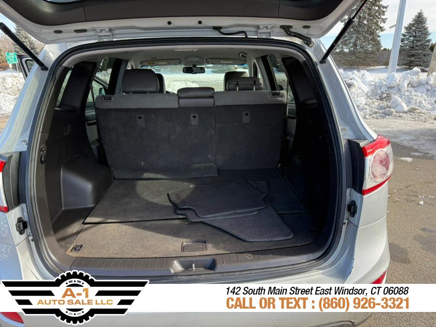 2012 Hyundai Santa Fe SE photo