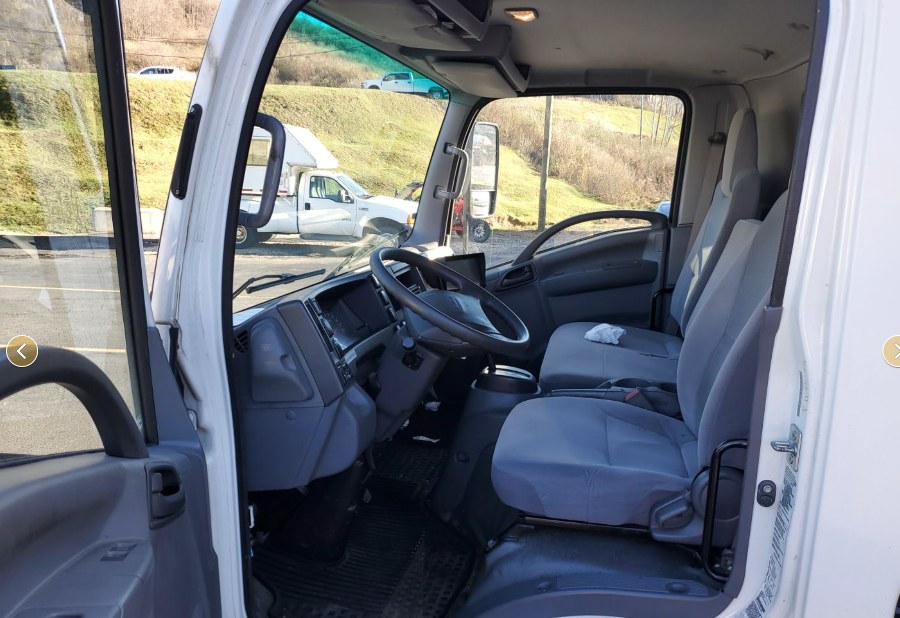 2019 Isuzu NPR HD 16 FT BOX TRUCK + TUCK AWAY LI photo
