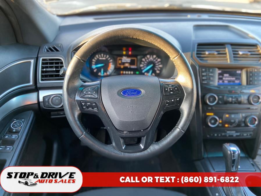 2016 Ford Explorer 4WD 4dr XLT photo