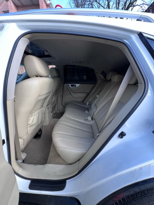 2014 Infiniti QX70 photo