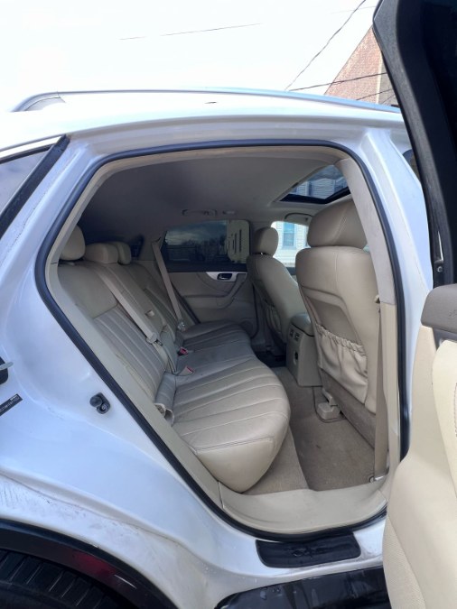 2014 Infiniti QX70 photo