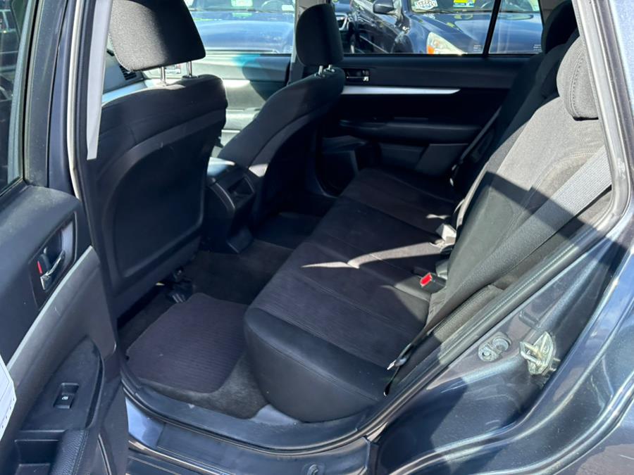 2014 Subaru Outback 2.5i Premium photo
