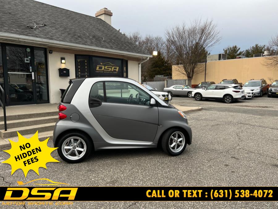 2015 smart Fortwo 2dr Cpe Passion photo