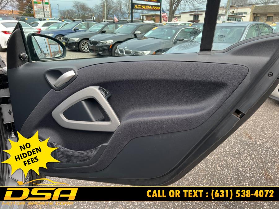 2015 smart Fortwo 2dr Cpe Passion photo